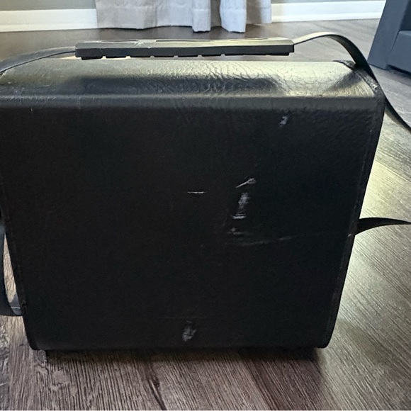 Vintage Nikon Binoculars – Good Condition - Picture 8 of 8